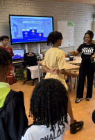 Jongeren tijdens een workshop
