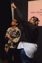 Performance tijdens een Heritage Stories-avond
